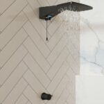 Chuveiro Elétrico Híbrido Eletrônico com Visor Digital 220V 7700w Preto Quadrado Polo Plus Hydra - Imagem 2