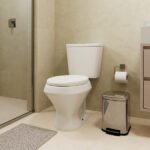 Kit Vaso Sanitário com Caixa Acoplada e Assento Branco Duplo Acionamento 3/6L Saída Vertical Ravena Deca - Imagem 2