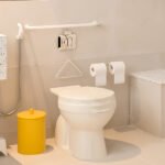 Vaso Sanitário Especial (PNE) Branco Saída Vertical Acesso sem Aba Frontal Celite - Imagem 2